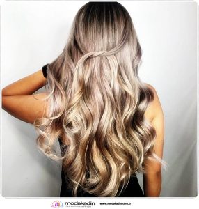 2023 Yılı Popüler Sarı Saç Kesimleri 02