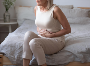 Menopoza girerken adet kanaması uzun sürer mi