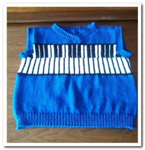 piyano tuslari desenli suveter modeli 1